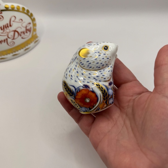 Royal Crown Derby Poppy Mouse Collectors Guild Exclusive Gift 1996 paperweight - Picture 10 of 10